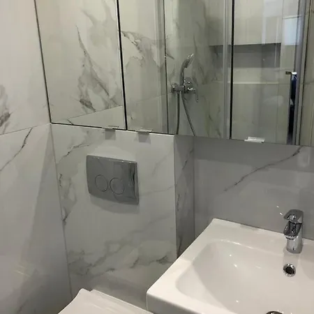 Comfort Grazynskiego 7a Apartment *